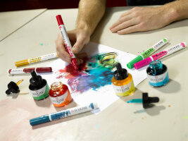 Flüssige Aquarellfarbe Aquarellink
